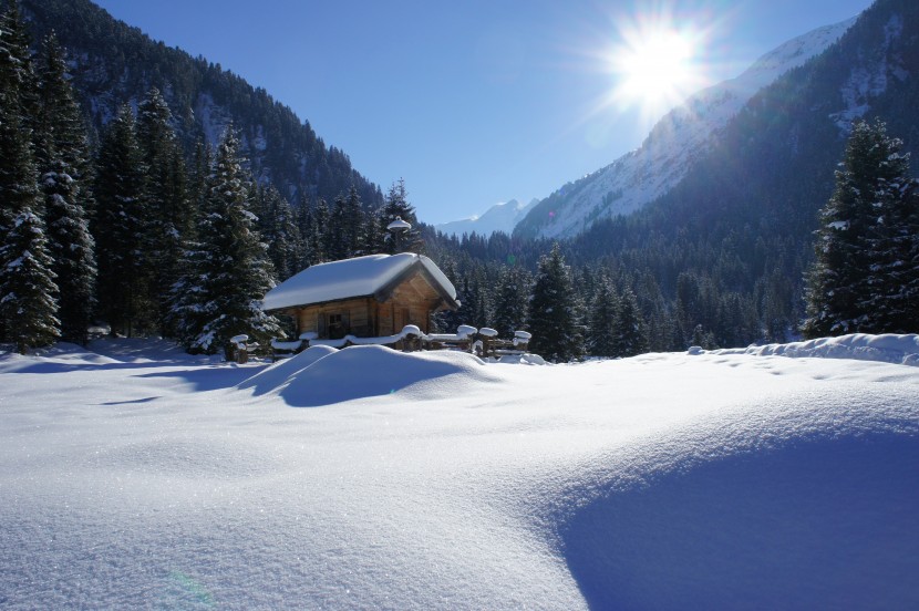 白雪皑皑的冬天高清风景唯美壁纸图片大全第1张
